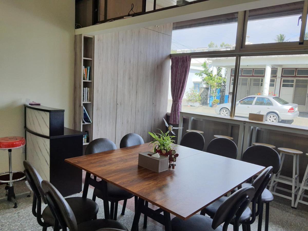 Black Jue B&B Taitung Экстерьер фото